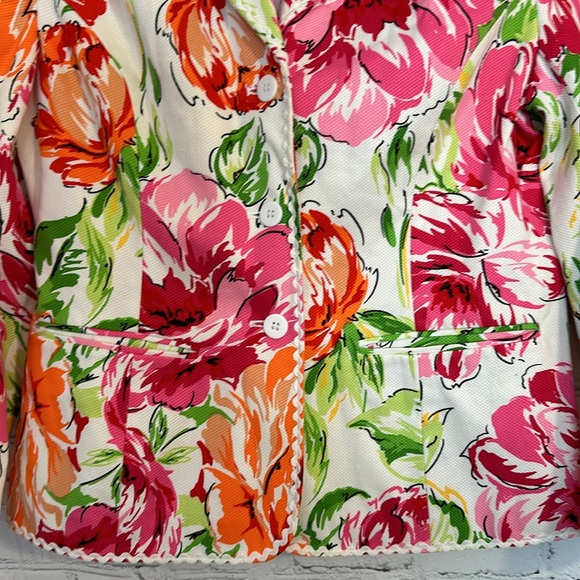 City Silk stretch lined blazer in beautiful bright flowers - Picture 3 of 9